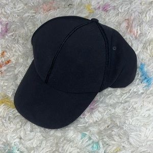 Lululemon trucker hat